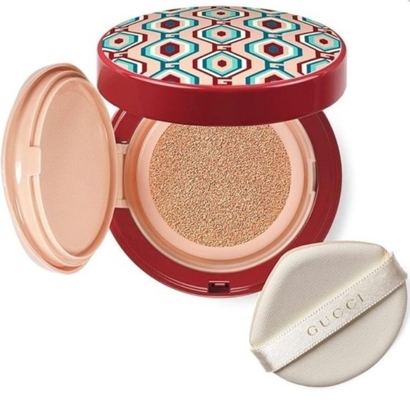 Gucci Cushion De Beaute Foundation - Limited Edition color 2.5 NWT